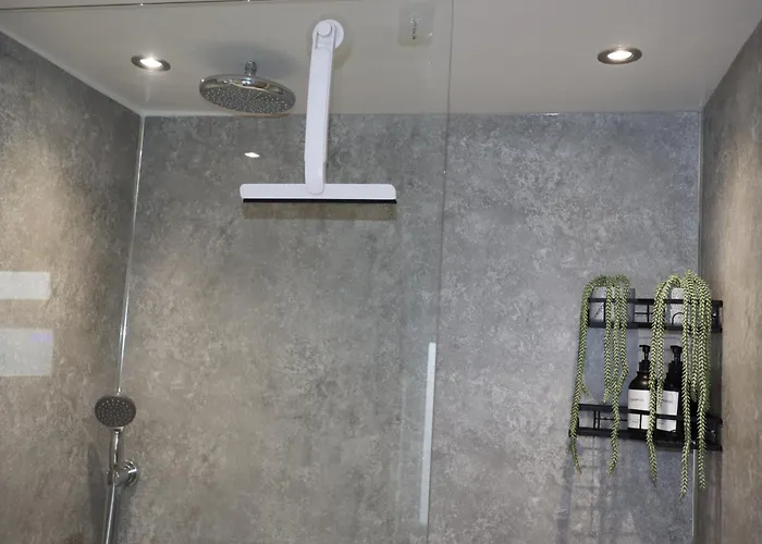 Guest house Lush Bedminster